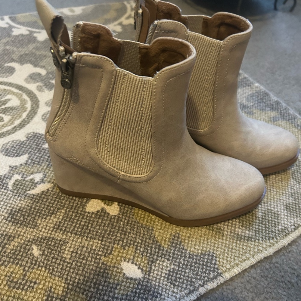 Women's Tan Ankle Boots